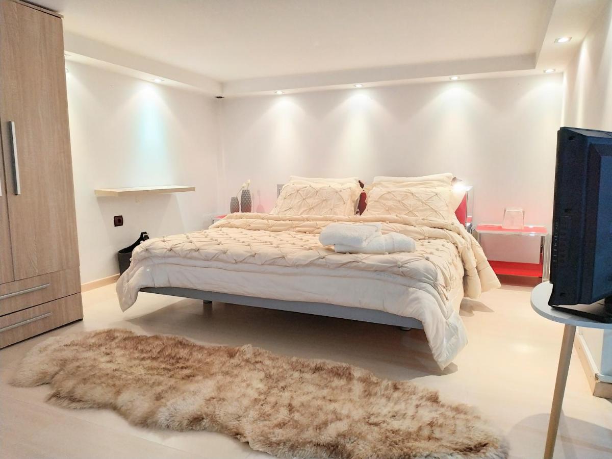 Luxury Apartment With Sea View Near Kallithea Koskinou  外观 照片